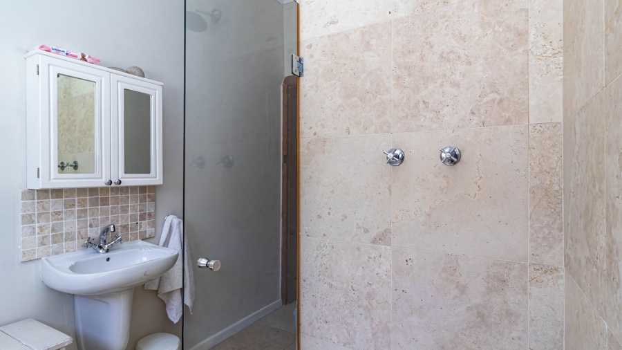 4 Bedroom Property for Sale in Kleinmond Western Cape